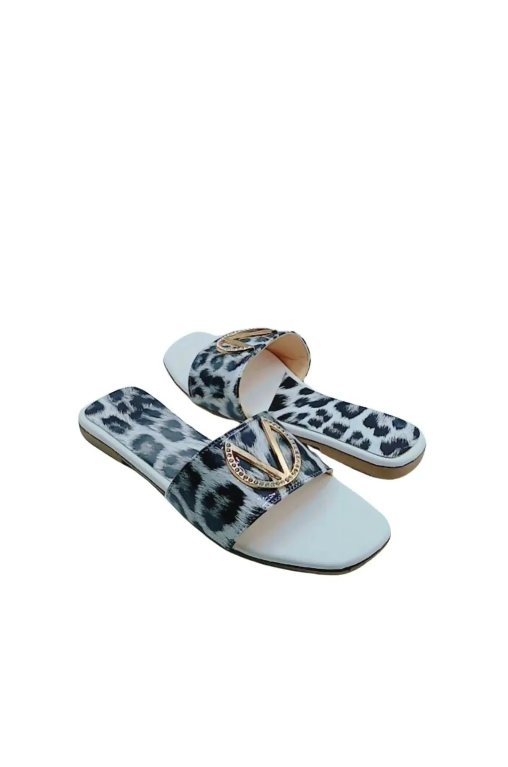 Branded Pumps For Girl’s 02