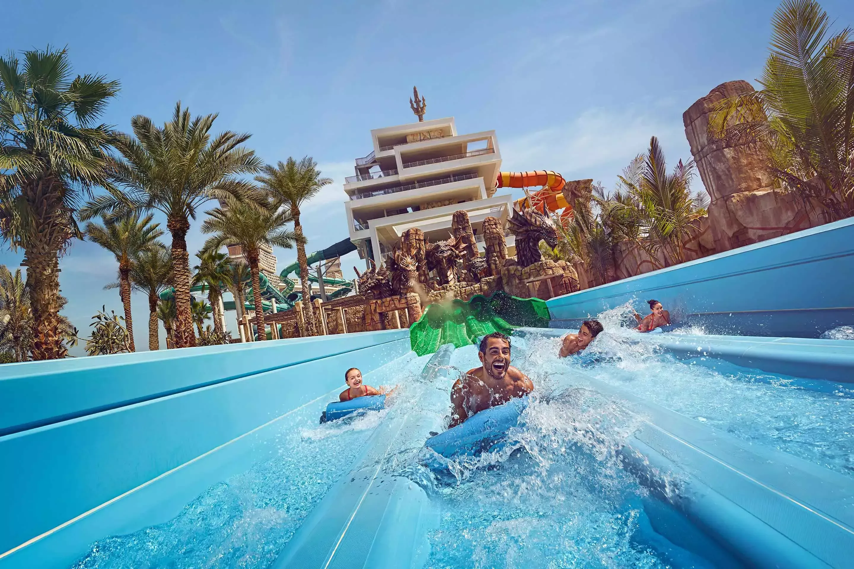 Combo: IMG Worlds of Adventure  Aquaventure waterpark