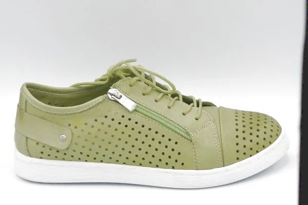 EG17 - PISTACHIO
