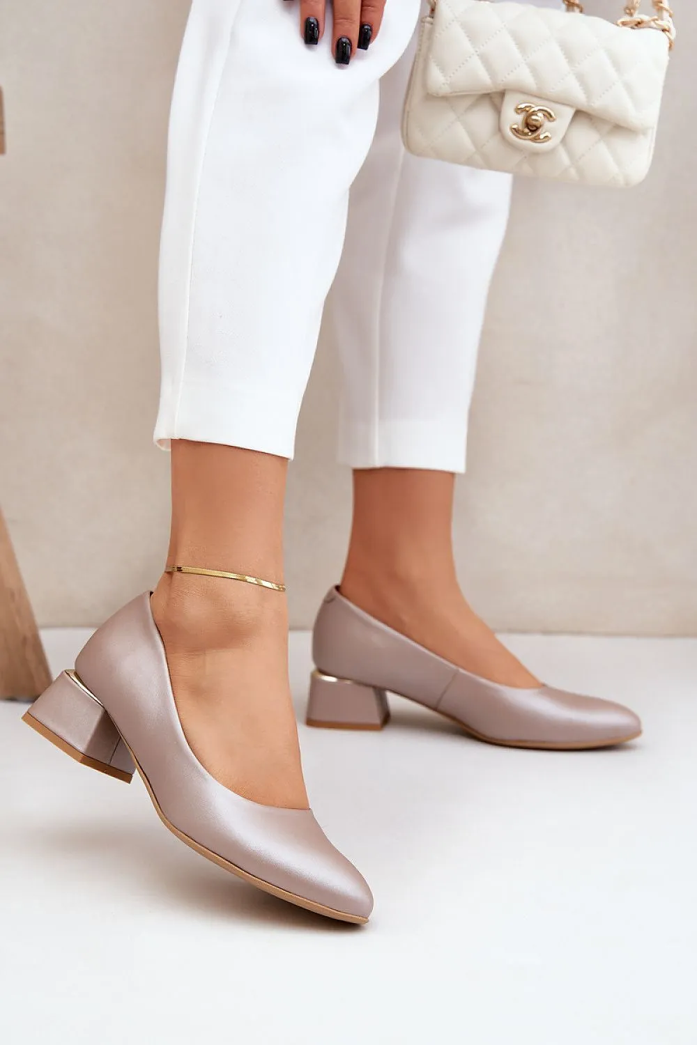 Heel pumps model 206816 Step in style
