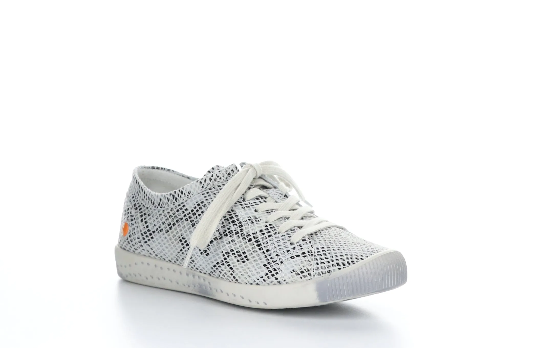 ISLA154SOF Off White Lace-up Trainers