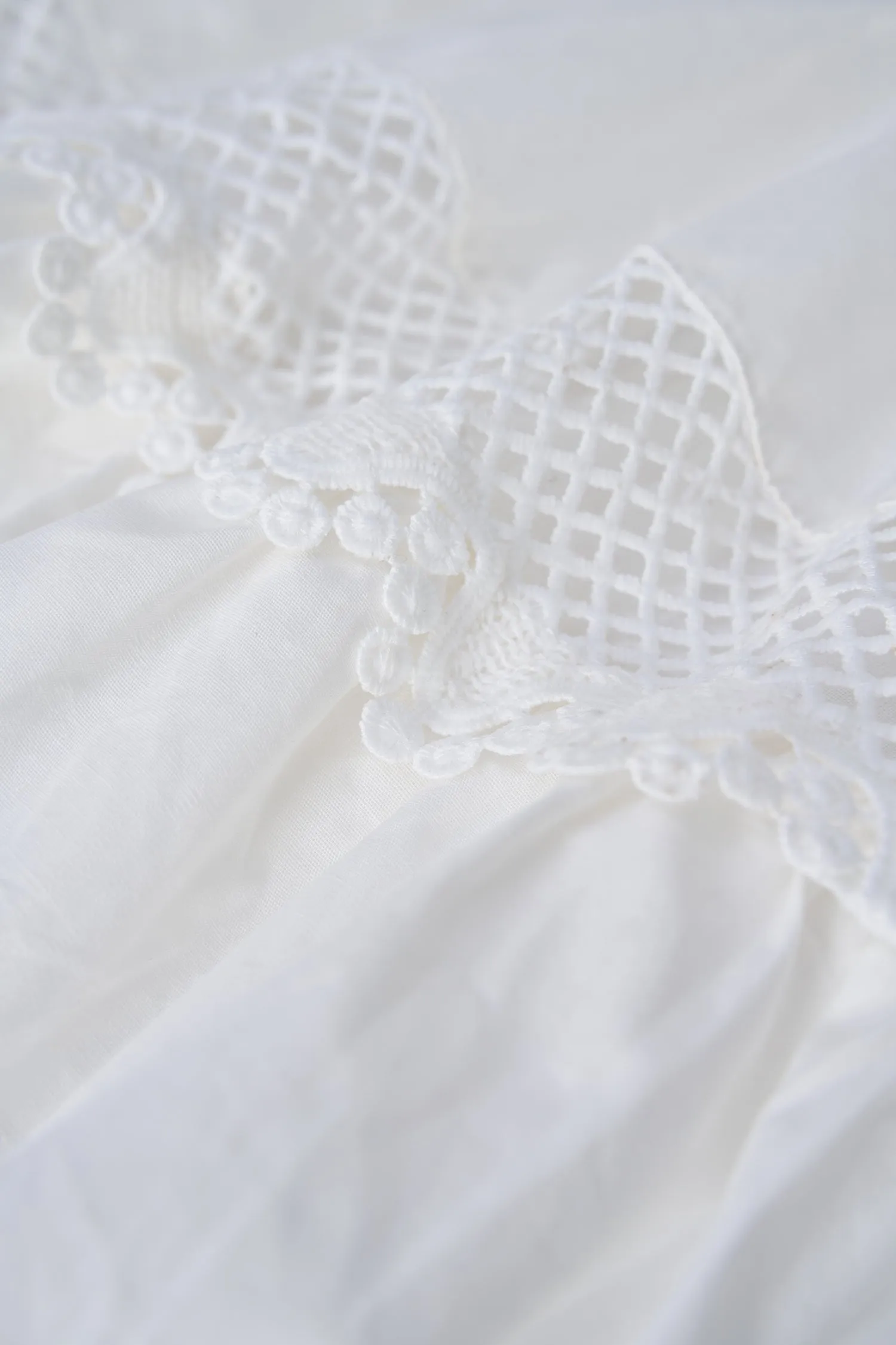 Lace Trim Dress | Ema&Carla