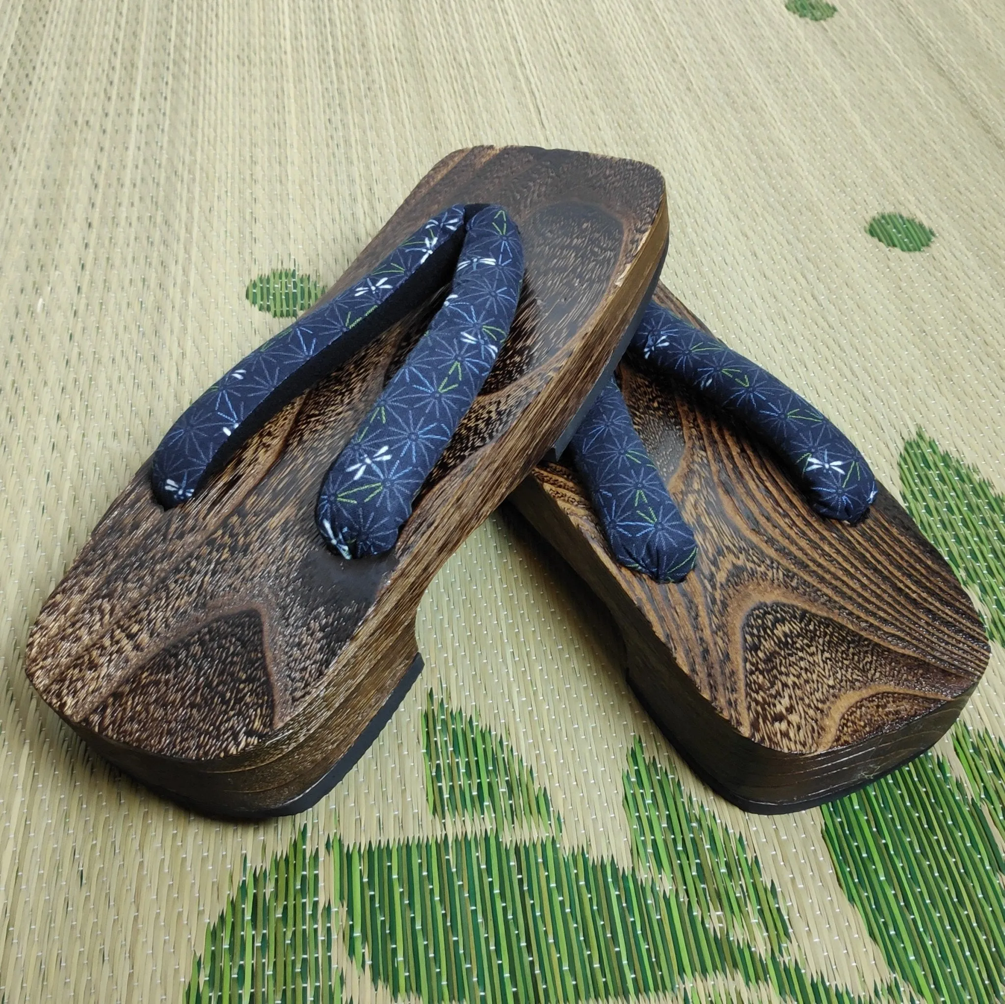 Mens Wooden Geta Sandals - dragonflies 27cm