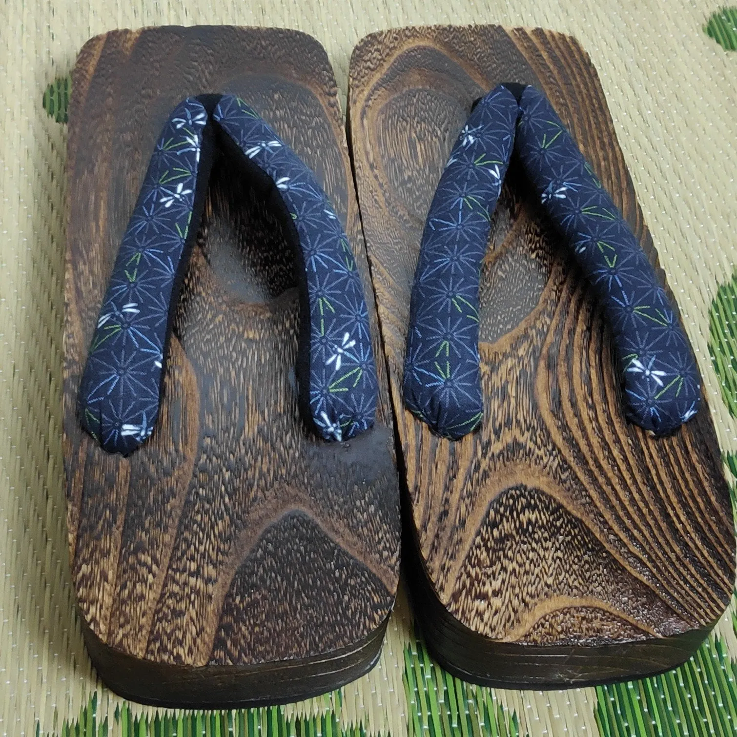 Mens Wooden Geta Sandals - dragonflies 27cm