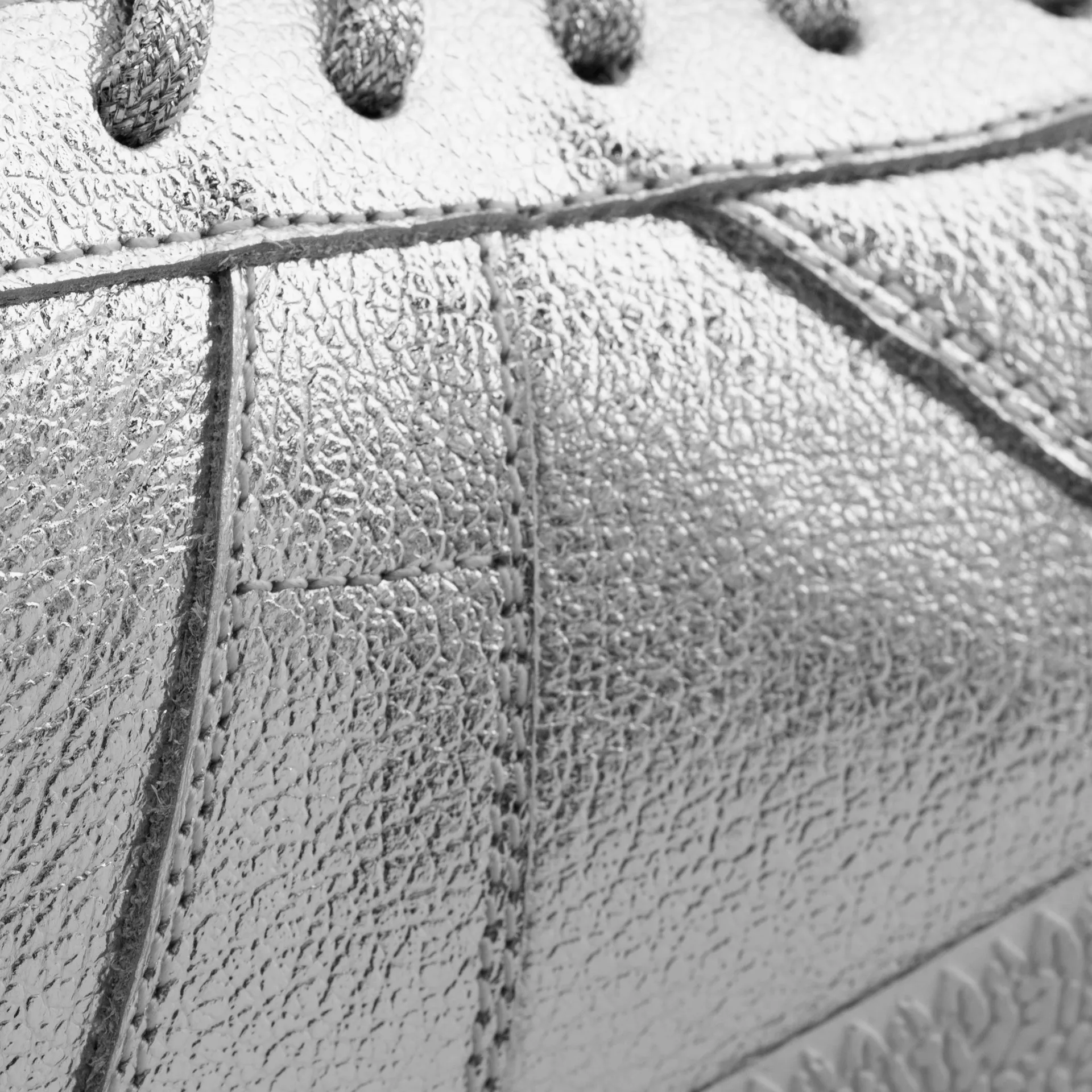 Morgen Trainers - Women's Metallic Leather