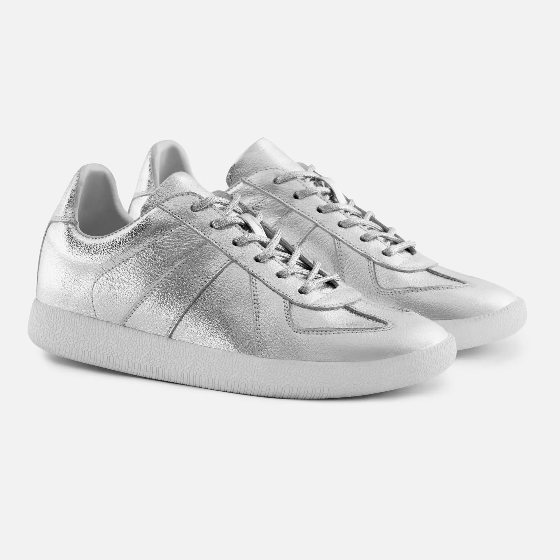 Morgen Trainers - Women's Metallic Leather