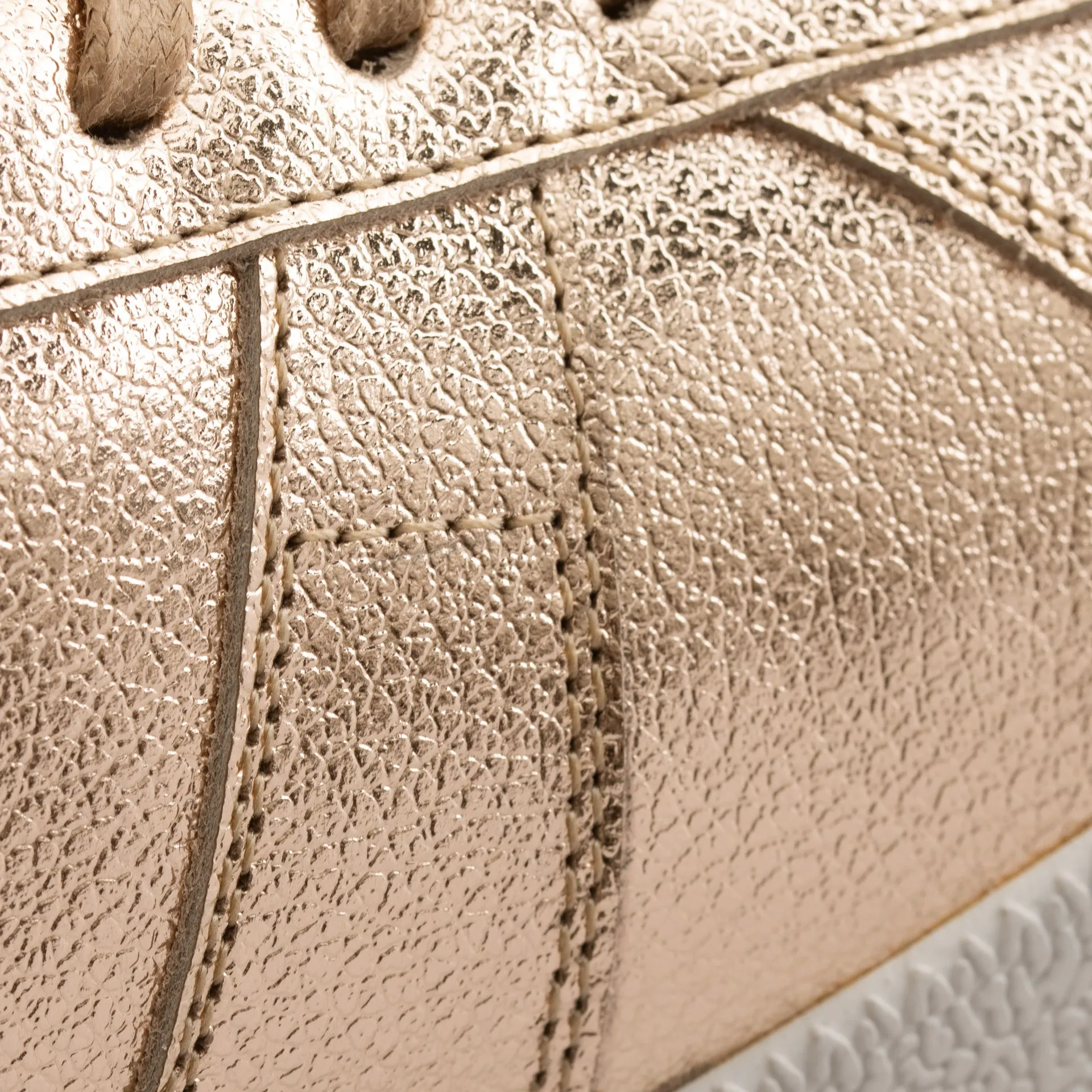 Morgen Trainers - Women's Metallic Leather