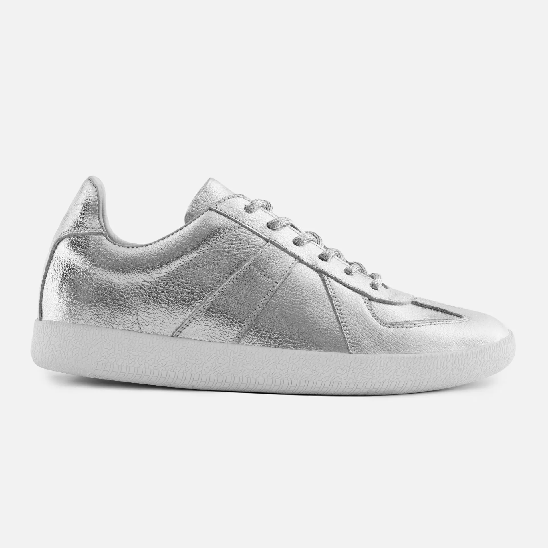 Morgen Trainers - Women's Metallic Leather