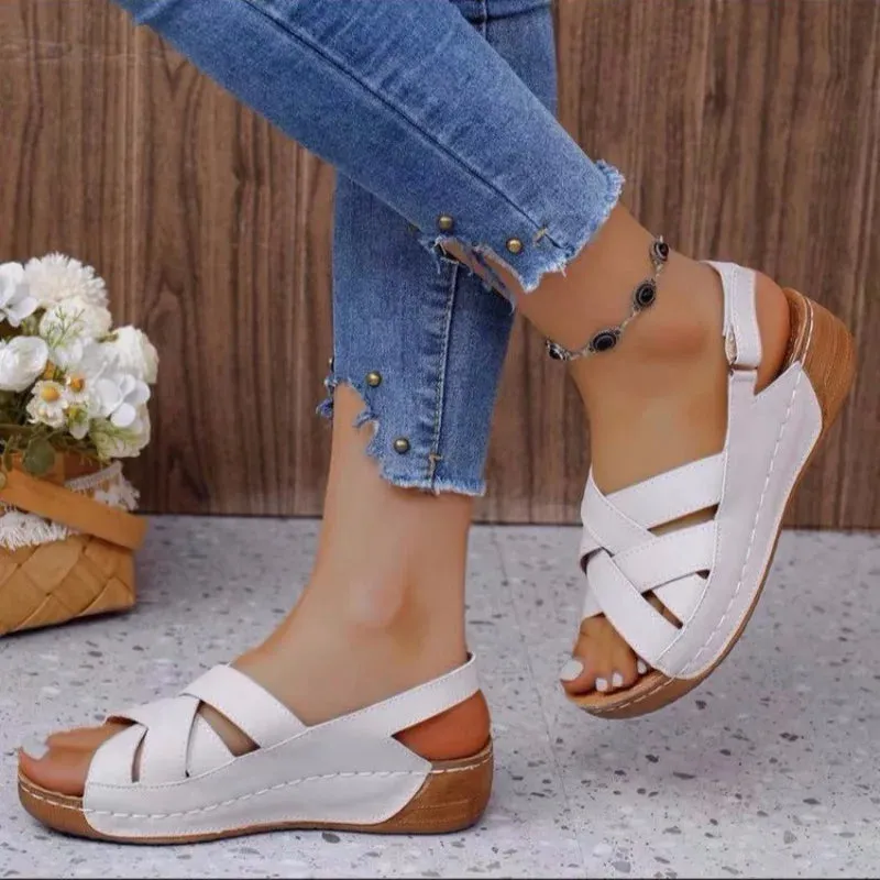 New Sandals Women's Summer Platform Slippers Women Comfy Lightweight Wedges Sandals Woman Thick Bottom Non Slip Beach Shoes