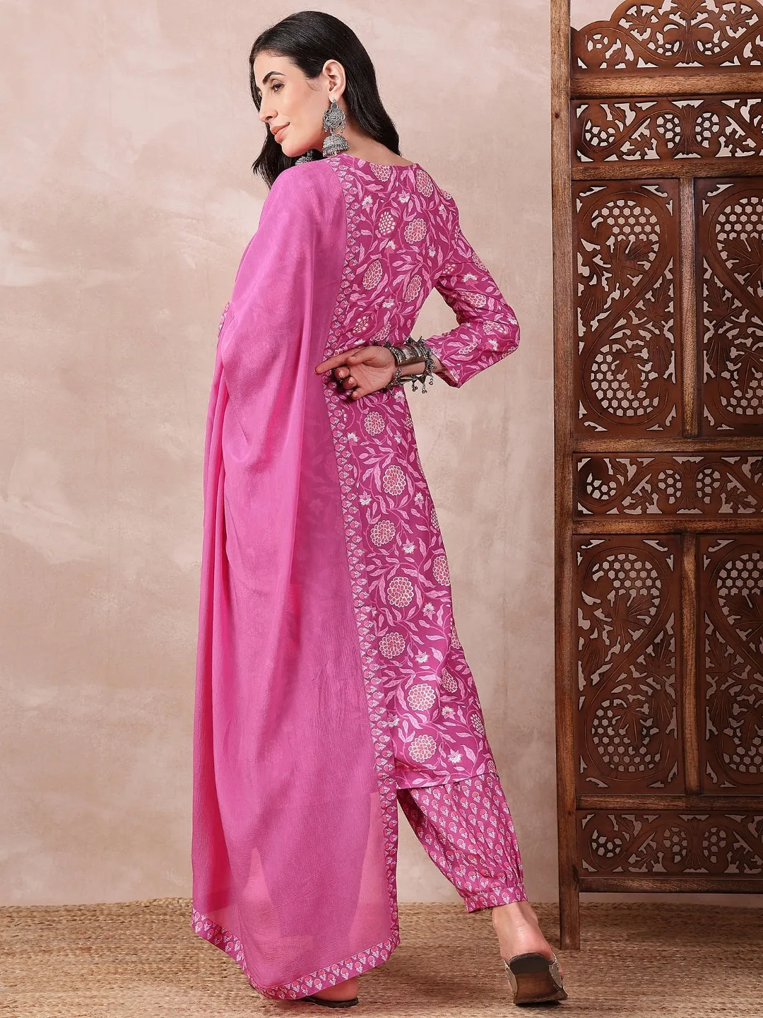 Pink Rayon Blend Floral Printed Kurta Salwar With Dupatta