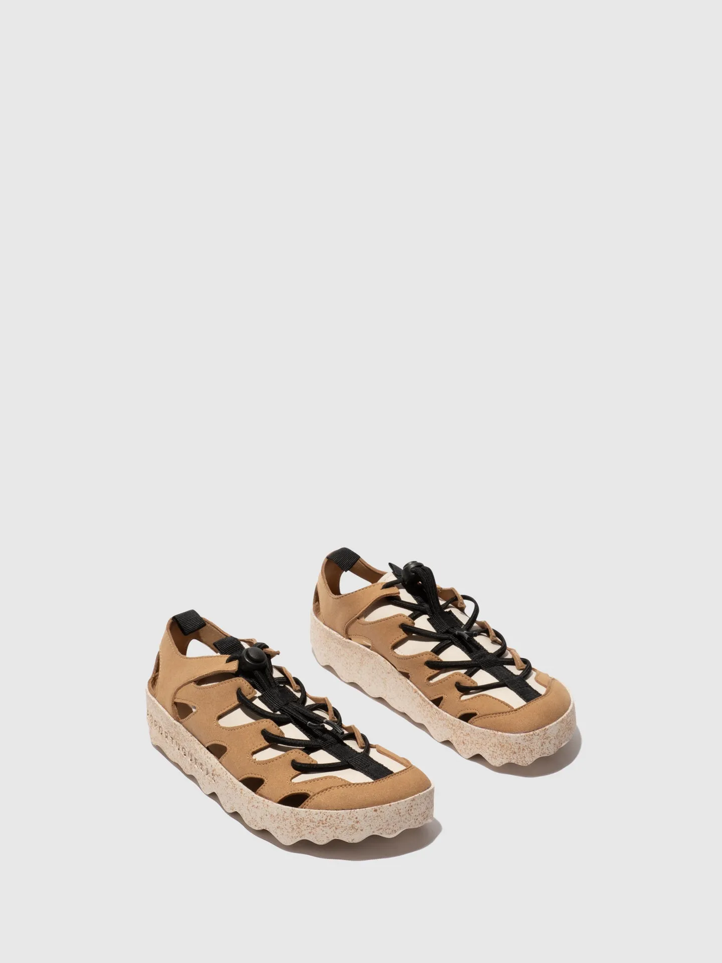 Round Toe Trainers CURE 2 TAN