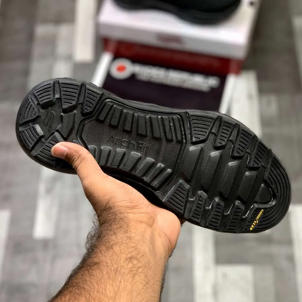 Skecherrs Archfitt Good-Year Slip-In "Black"