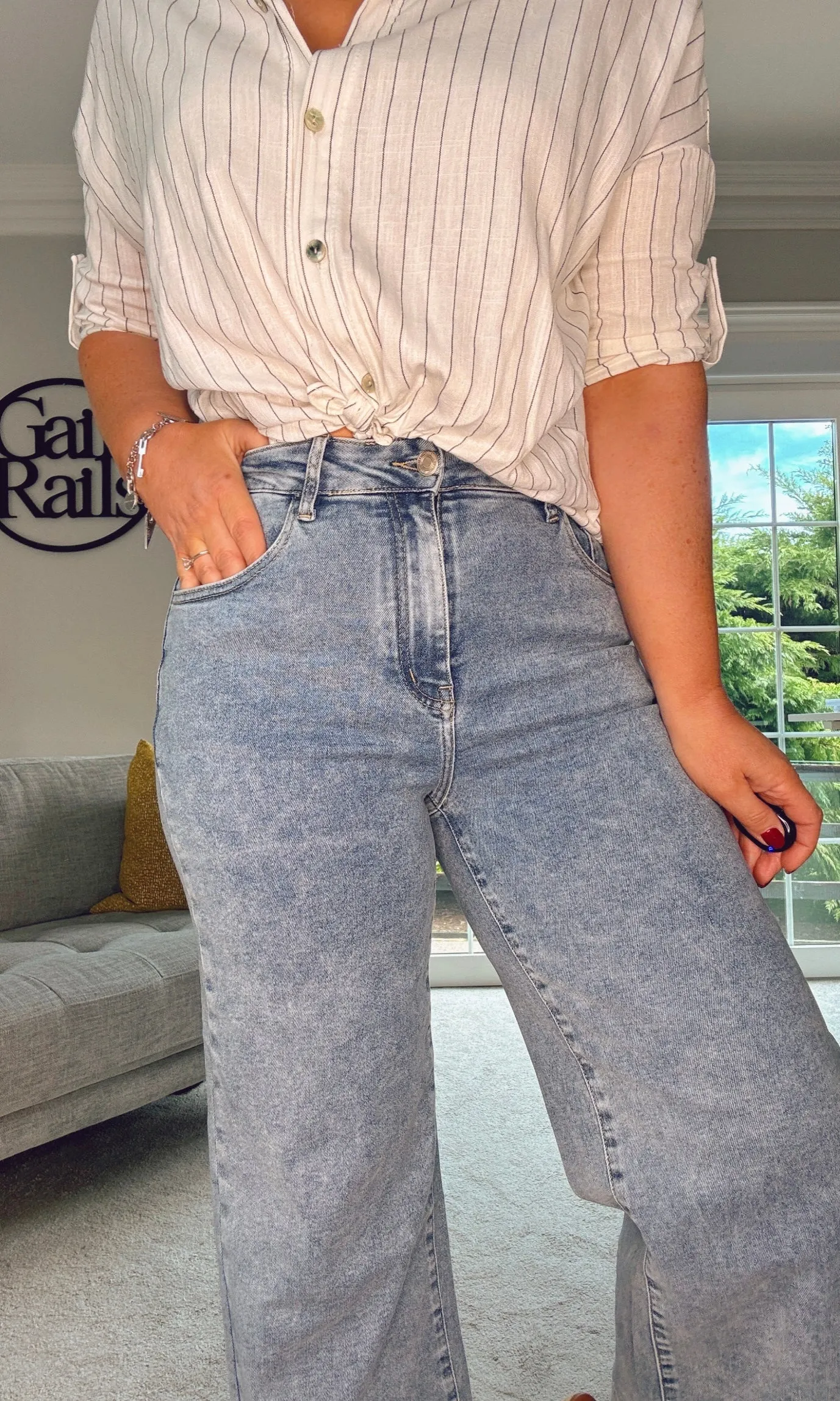 WIDE LEG CROPPED JEANS